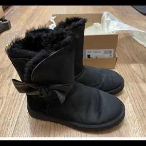 Daelynn Ugg’s Black size 8